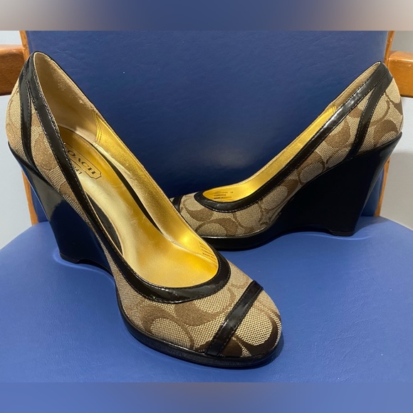 Coach KerryAnn Signature C brown wedge heels - Picture 14 of 15